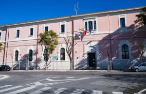 Cagliari, sindacato Polizia lancia l’allarme sulla Caserma Carlo Alberto: “Serve più sicurezza”
