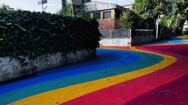 Strada di Cagliari colorata