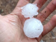 Dopo il caldo, violenti temporali: la grandine colpisce la Sardegna