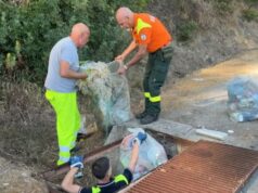 Castelsardo, rimosse oltre 2 tonnellate di rifiuti lungo la strada statale 131